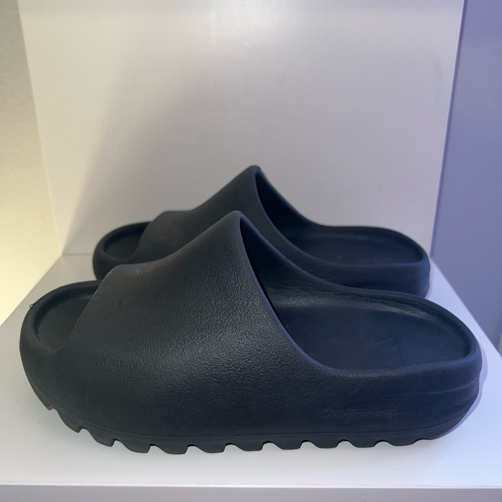 Kids Yeezy Slides
